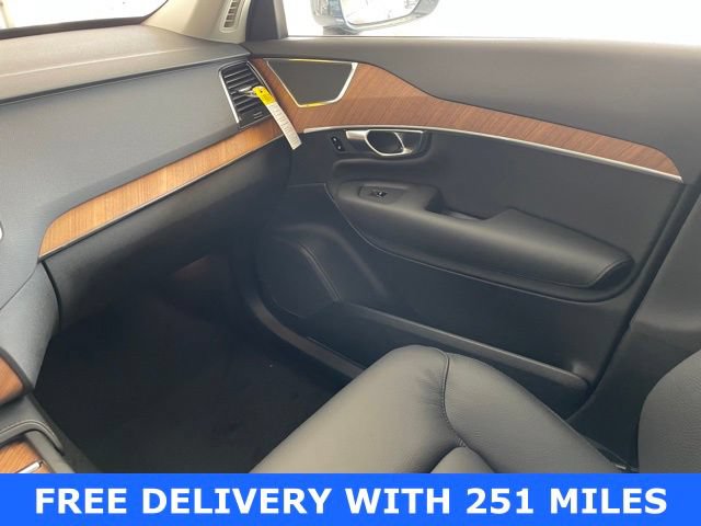 New 2024 Volvo XC90 B6 Plus w/ Protection Package AWD/4WD image 24