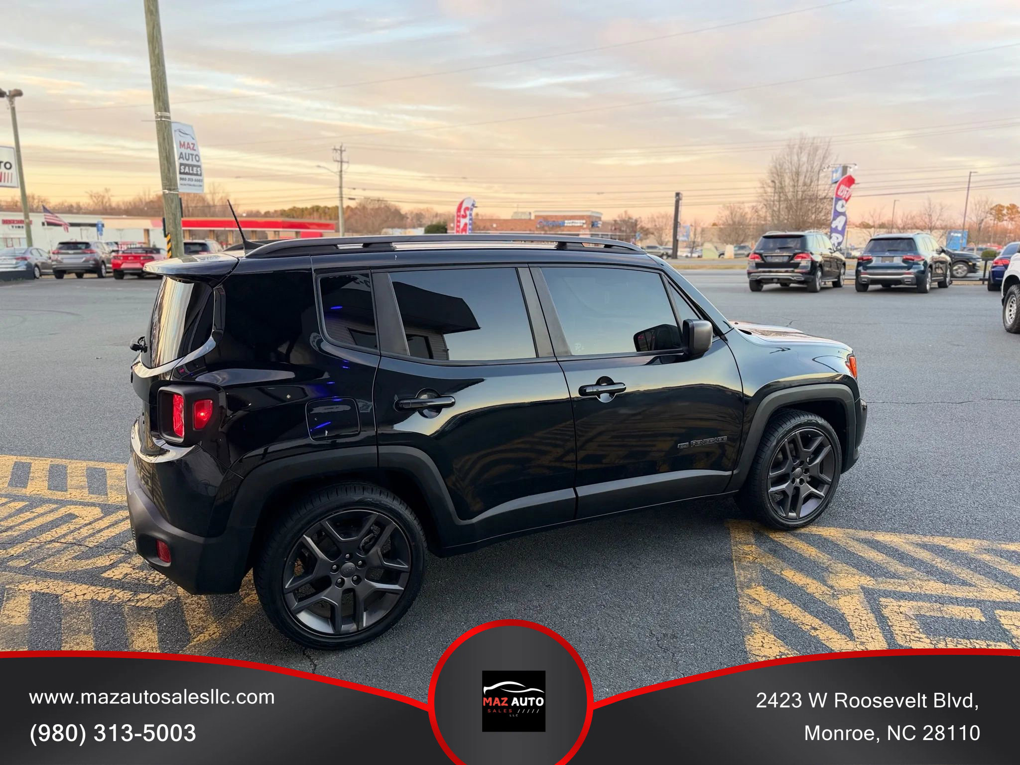 Used 2021 Jeep Renegade Latitude image 4