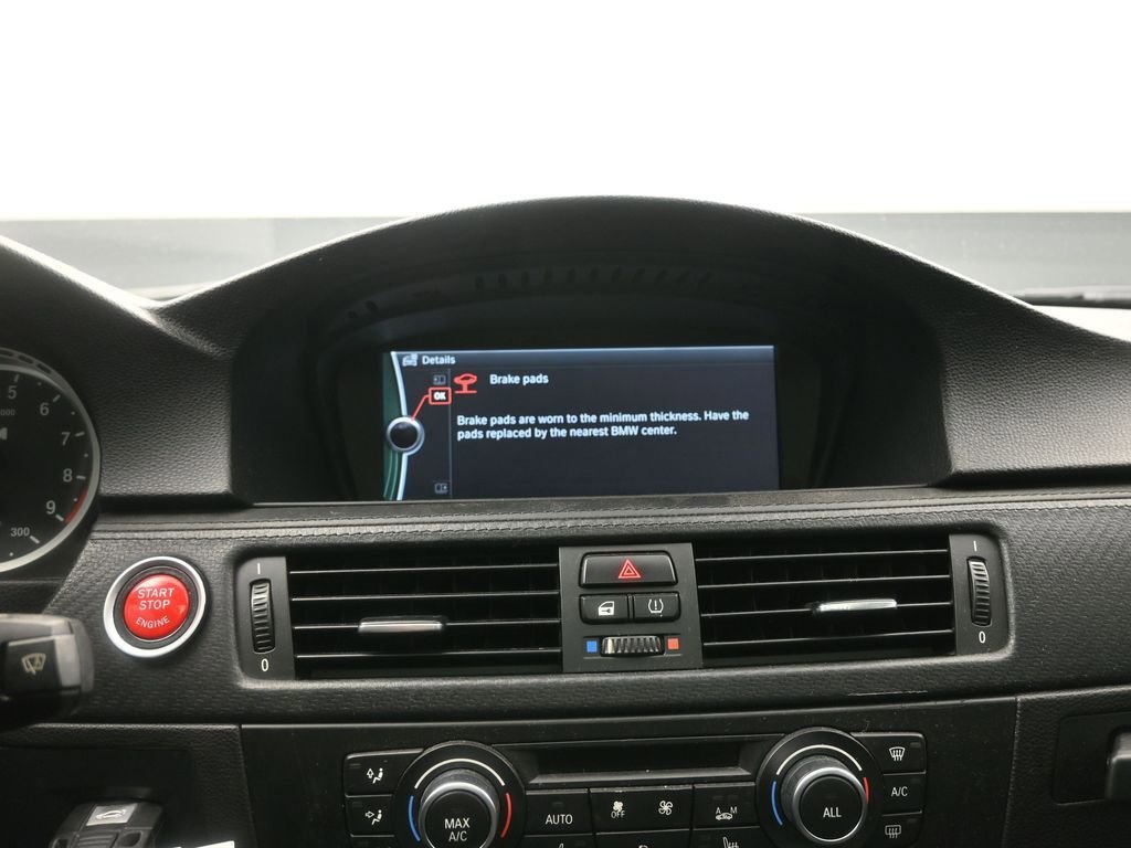 Used 2013 BMW M3 Coupe w/ Premium Pkg image 20