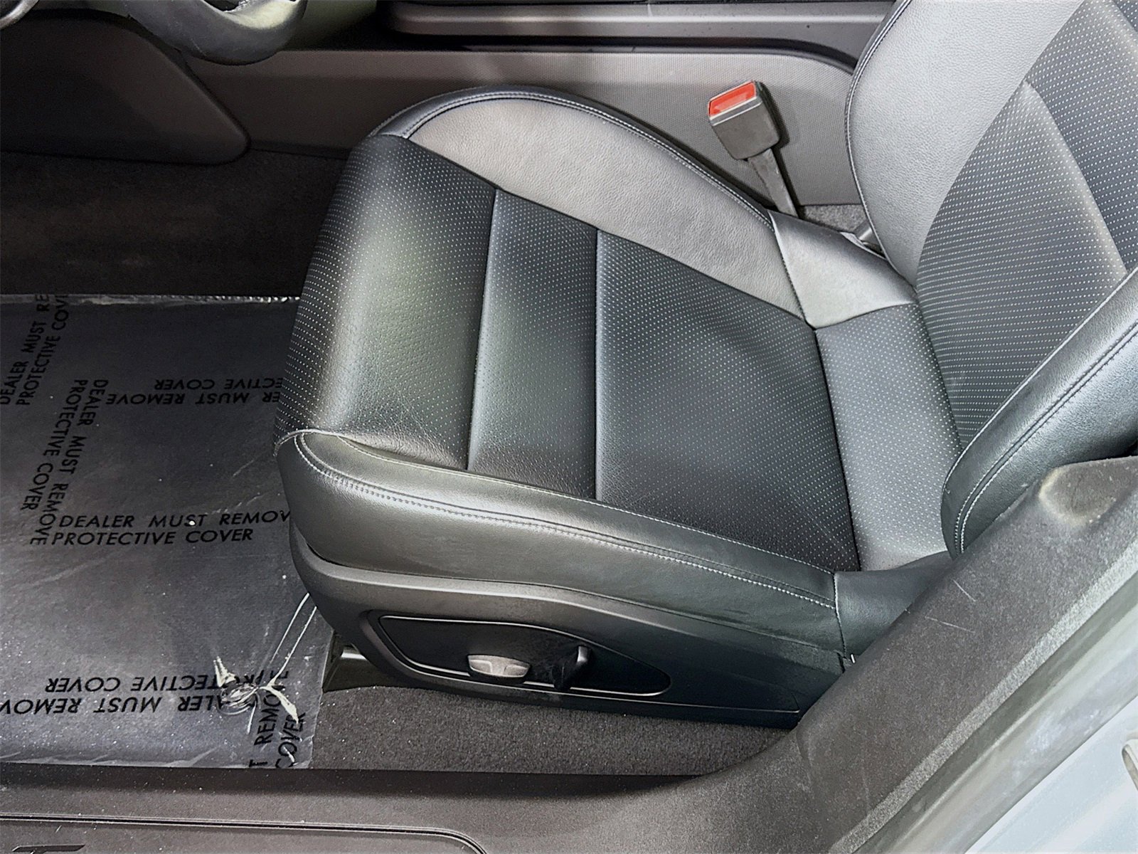 Certified 2022 Porsche Taycan image 15