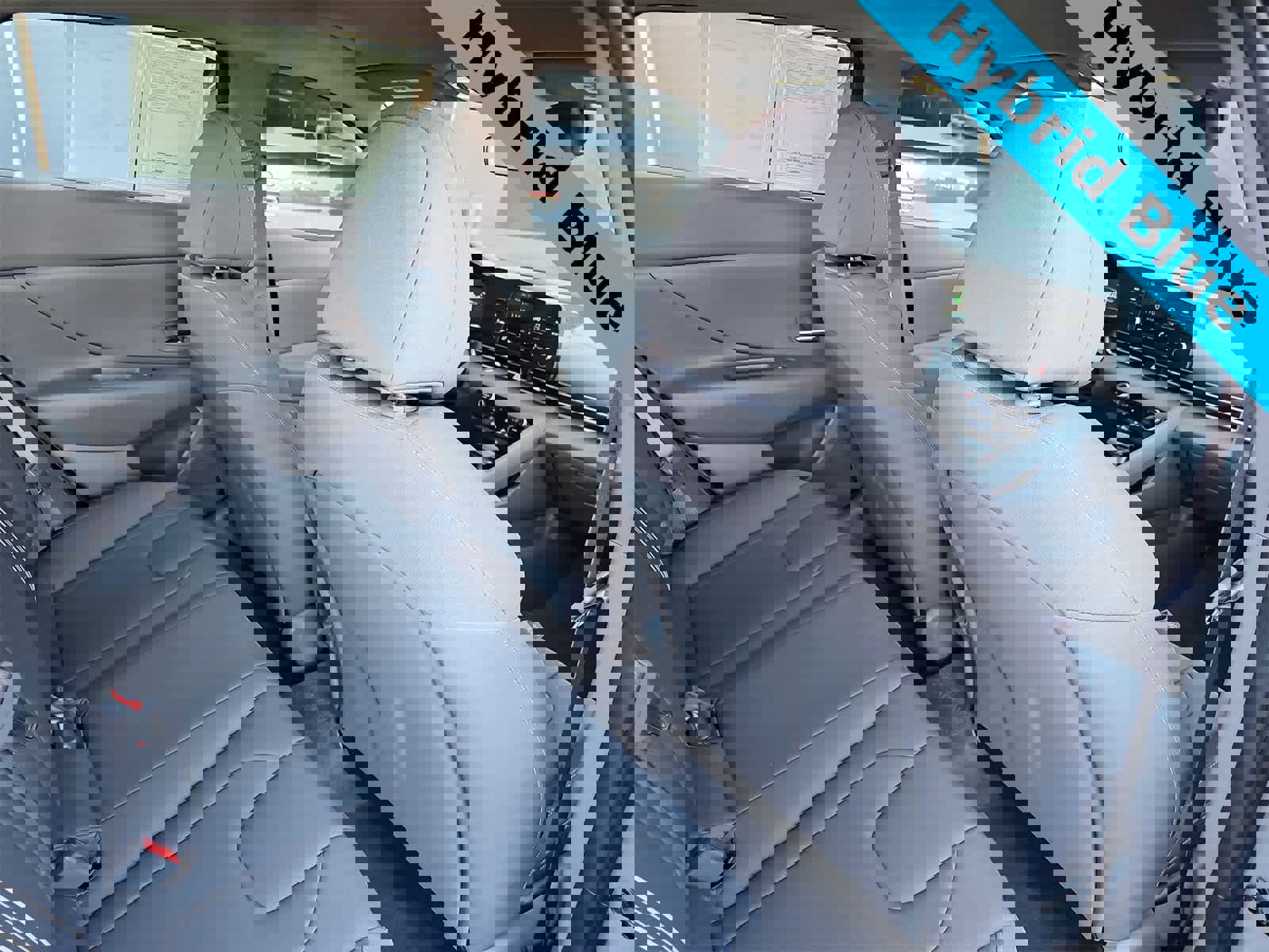 Used 2025 Hyundai Elantra Blue image 16