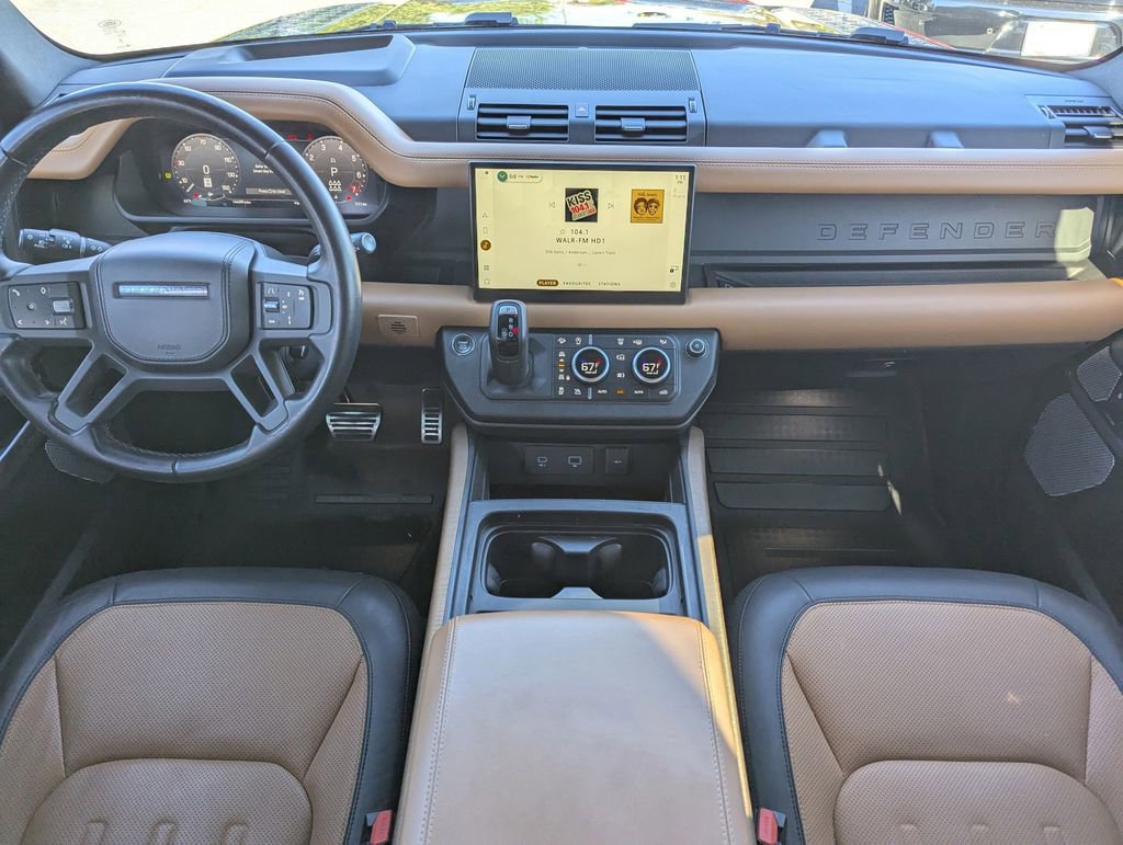 Used 2023 Land Rover Defender 130 X image 9