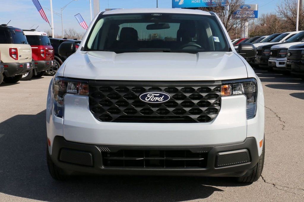 New 2026 Ford Maverick XL image 3