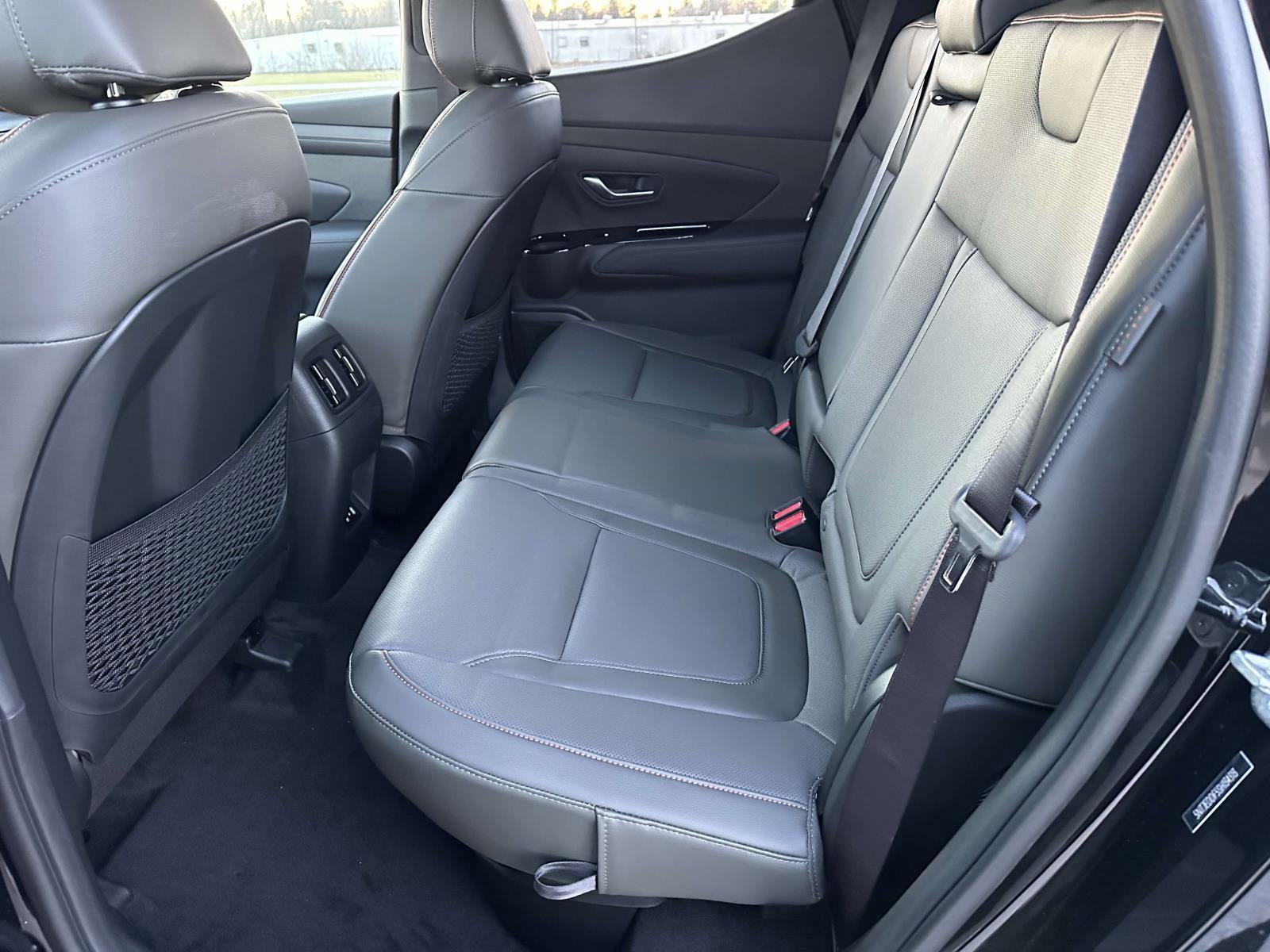 New 2025 Hyundai Santa Cruz Limited image 12