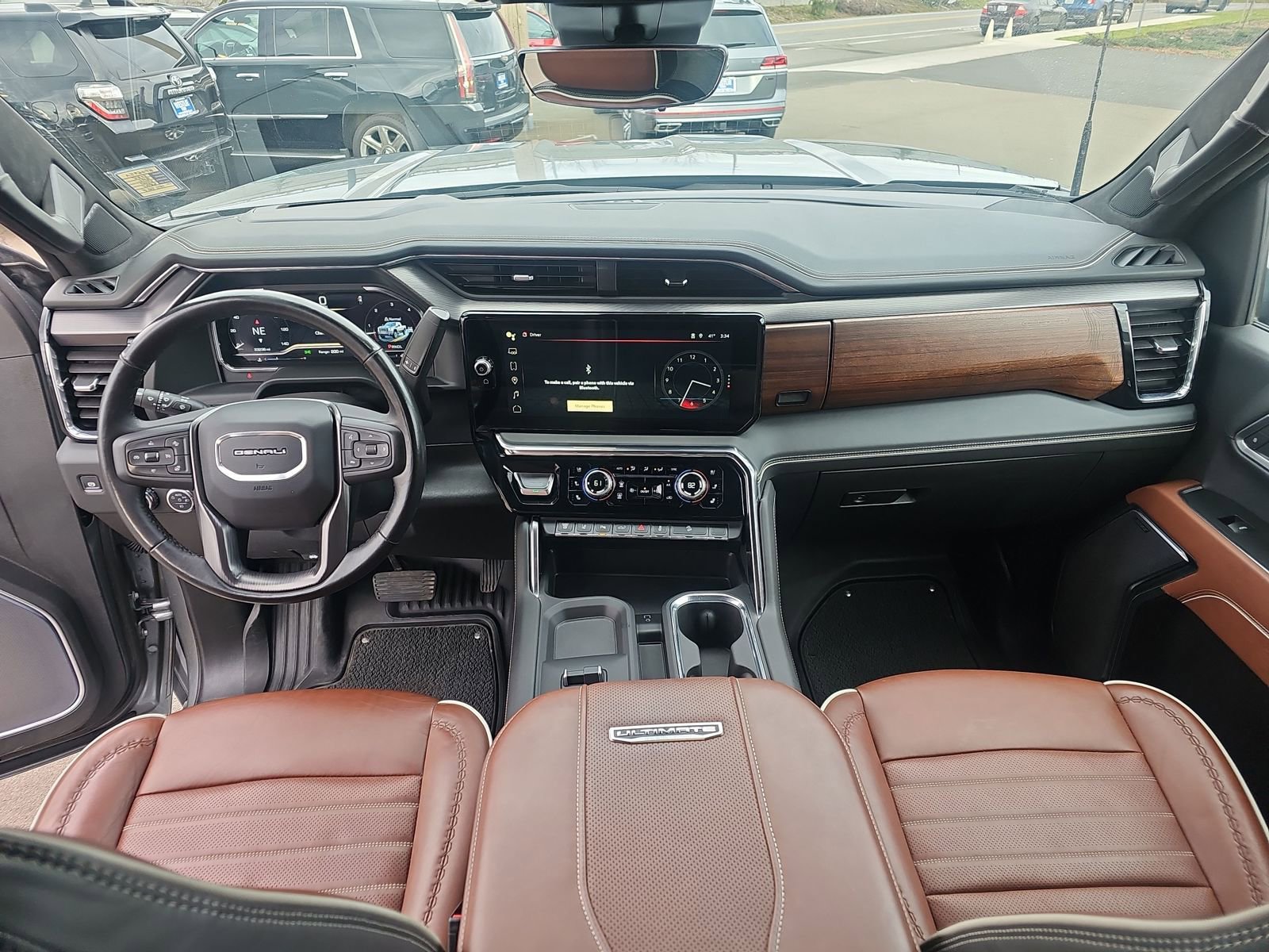 Used 2025 GMC Sierra 3500 Denali Ultimate image 13