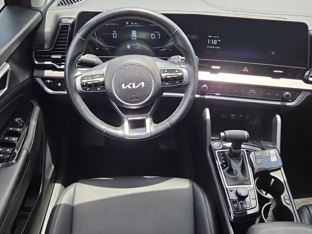 Used 2025 Kia Sportage EX FWD image 15
