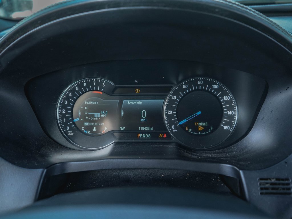 Used 2017 Ford Explorer Platinum image 5