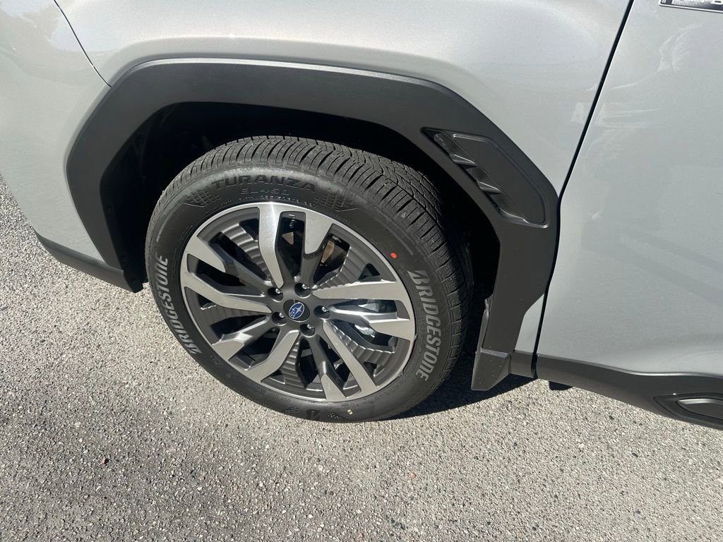 Used 2025 Subaru Forester Touring image 11
