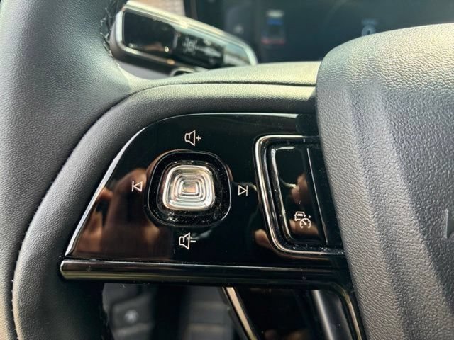 Used 2023 Lincoln Corsair FWD image 11
