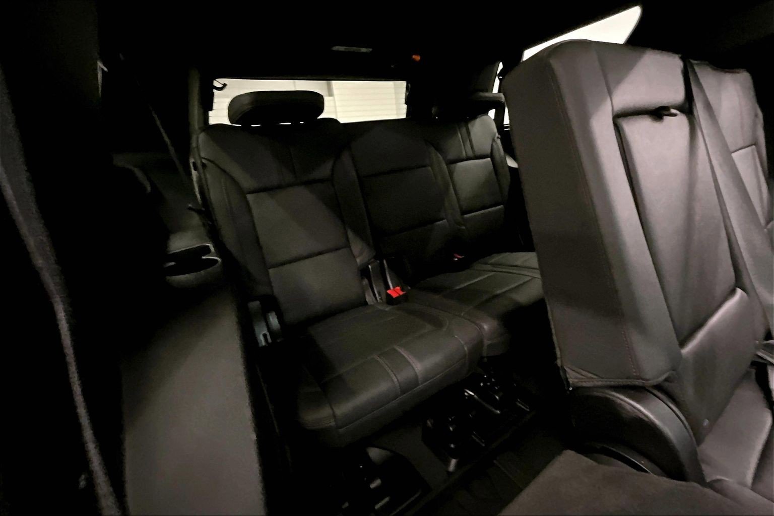 Used 2024 Chevrolet Tahoe RST w/ Luxury Package AWD/4WD image 34