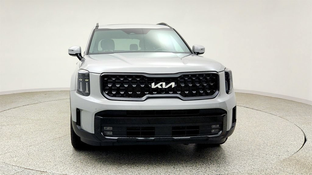 Used 2024 Kia Telluride SX Prestige X-Pro AWD/4WD image 2