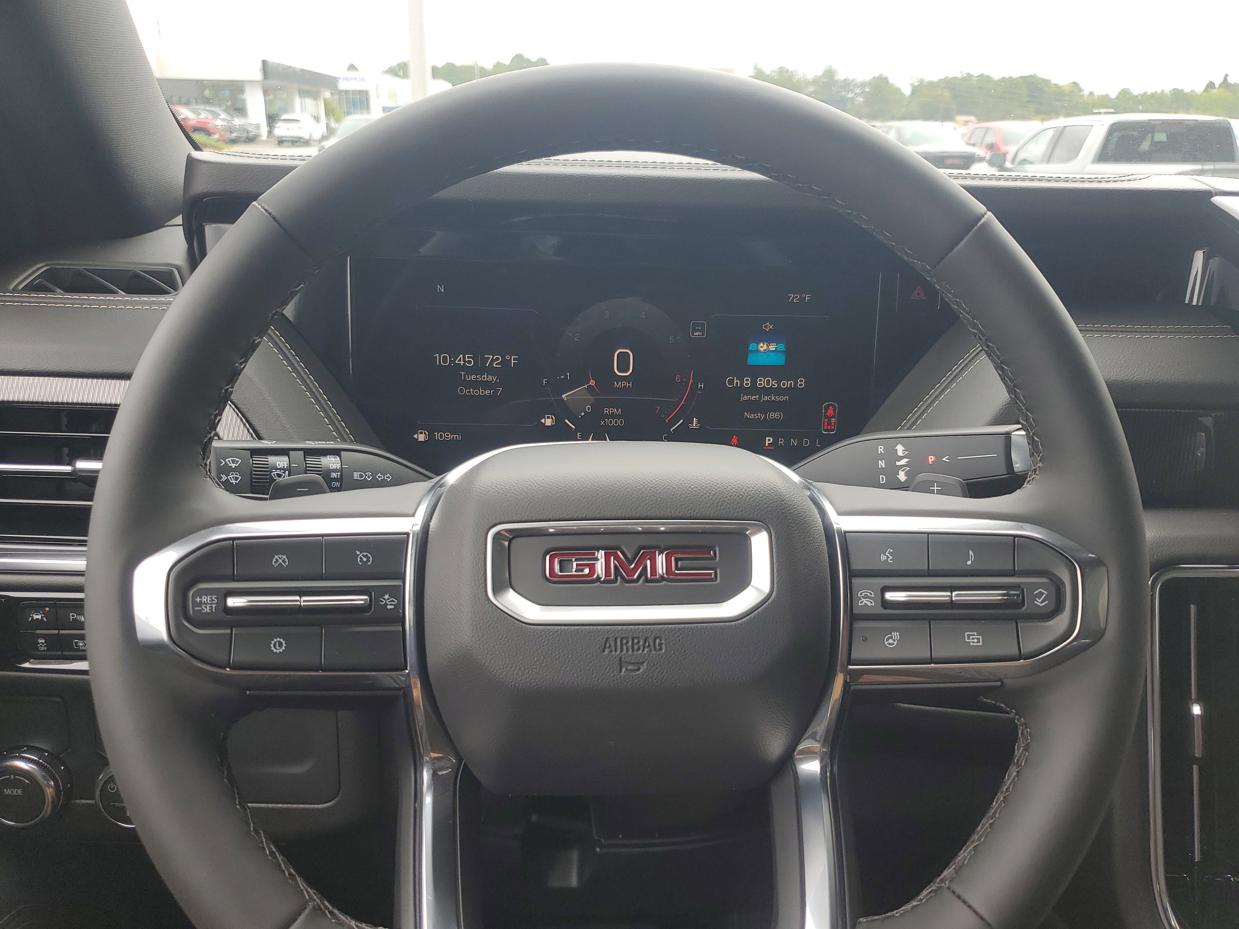 New 2026 GMC Yukon XL Elevation image 21