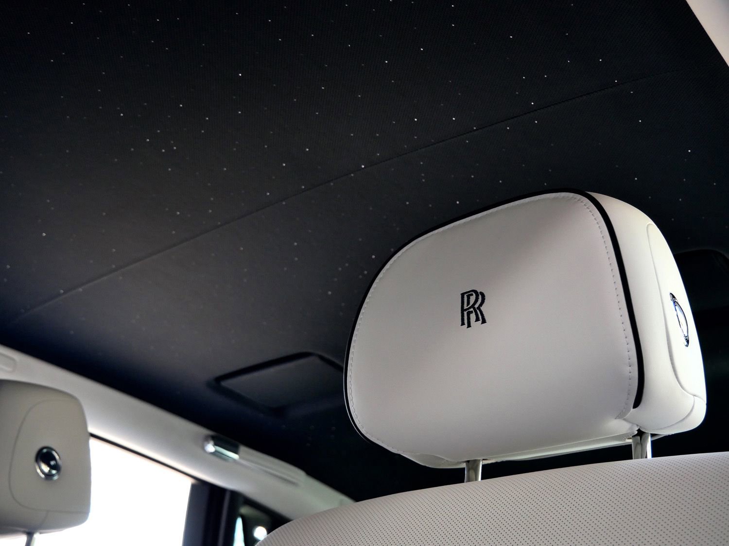 Used 2023 Rolls-Royce Phantom Sedan RWD image 10
