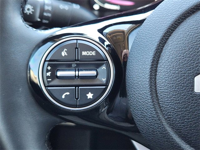 Certified 2025 Kia Soul EX image 29