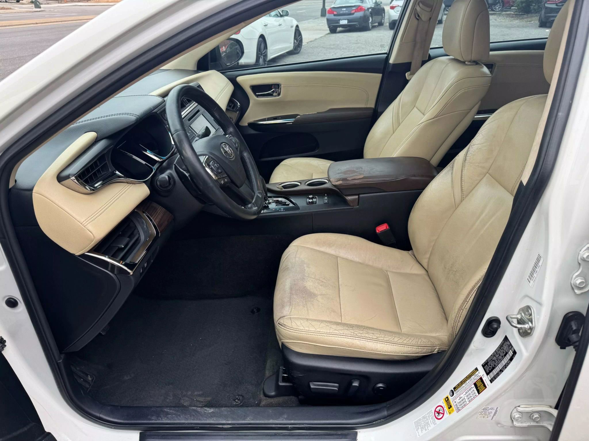 Used 2014 Toyota Avalon XLE Touring image 17