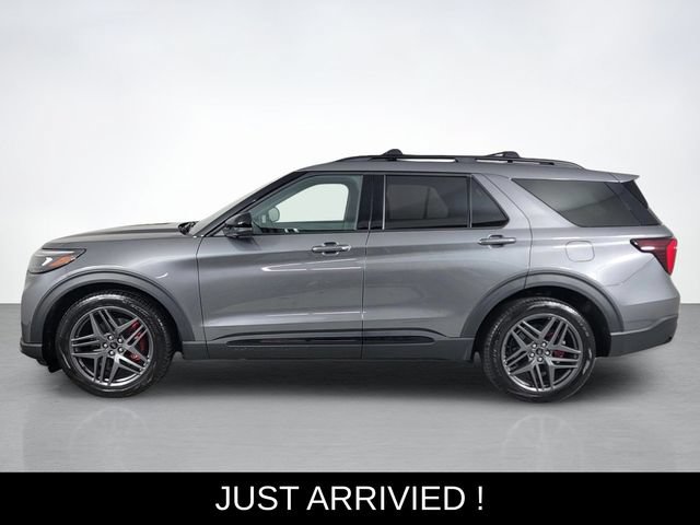 Used 2025 Ford Explorer ST AWD/4WD image 6