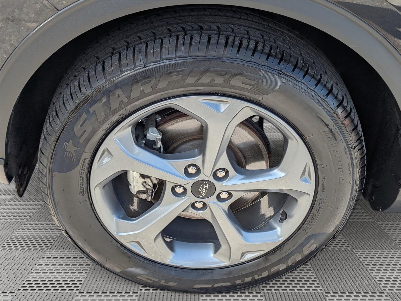 Used 2025 Ford Escape ST-Line Select AWD/4WD image 10