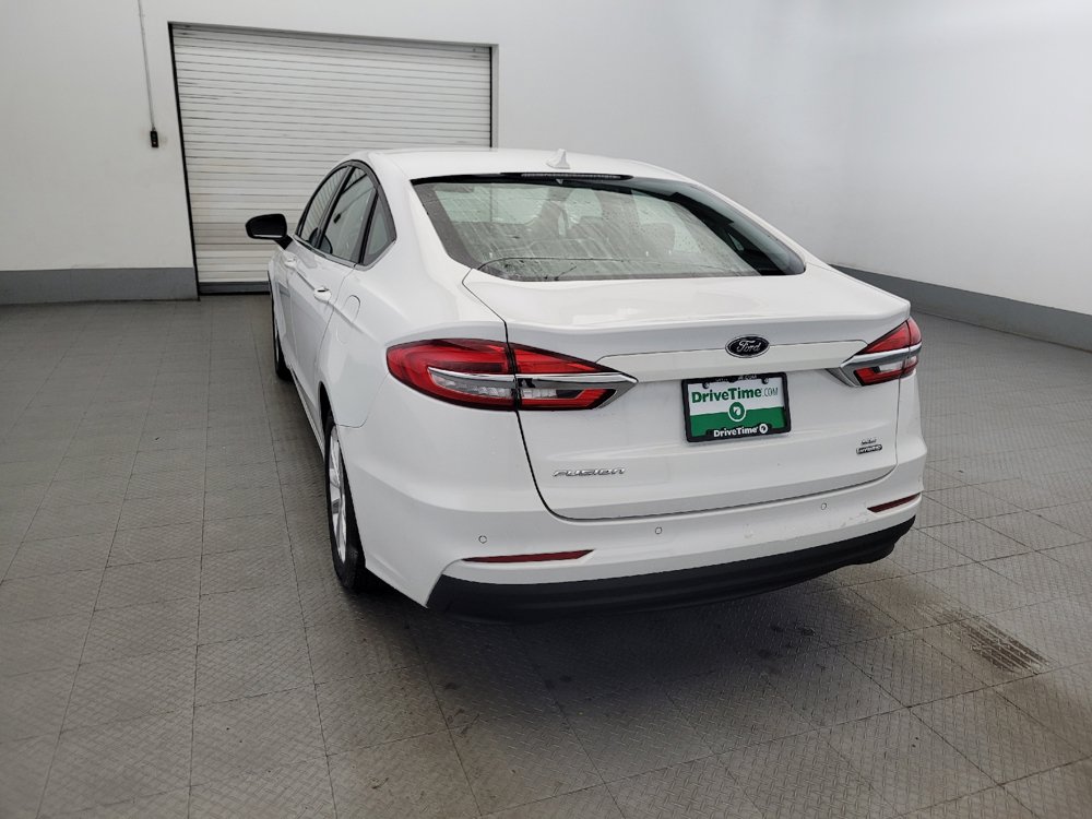 Used 2020 Ford Fusion SE FWD image 6