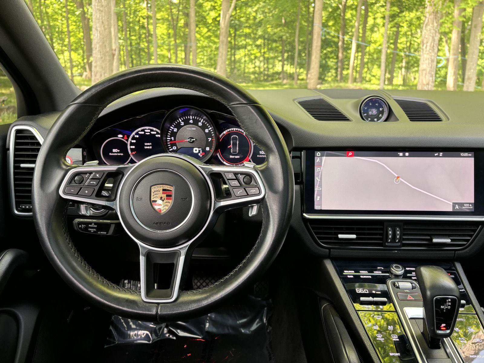 Used 2019 Porsche Cayenne w/ Premium Plus Package AWD/4WD image 32
