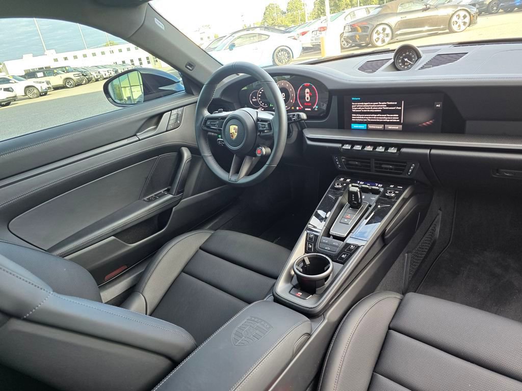 Used 2025 Porsche 911 Carrera image 35