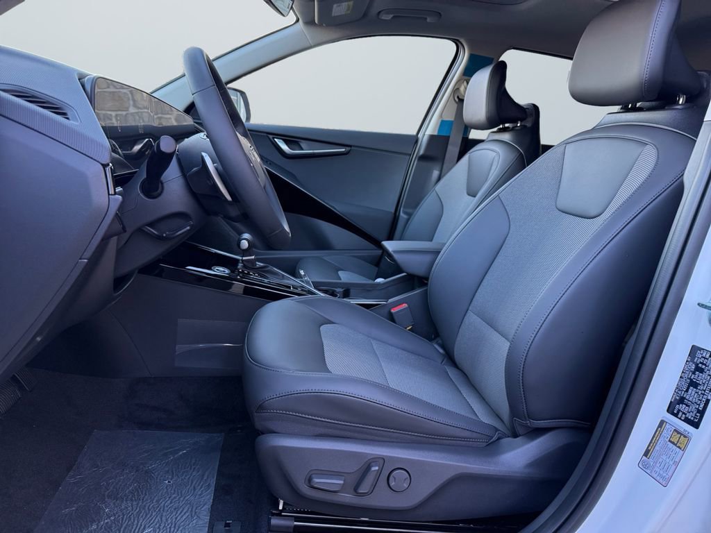 New 2026 Kia Niro EX w/ EX Premium Package FWD image 9