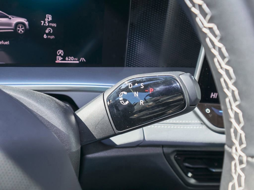 New 2026 Volkswagen Tiguan SE image 26