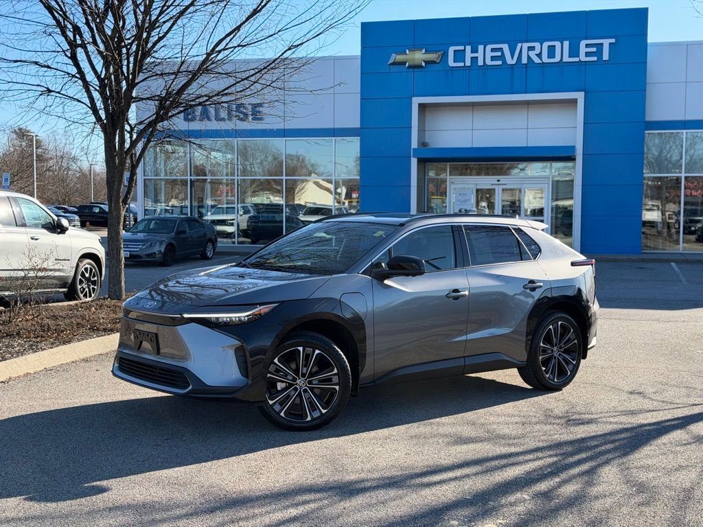 Used 2025 Toyota bZ4X AWD image 9