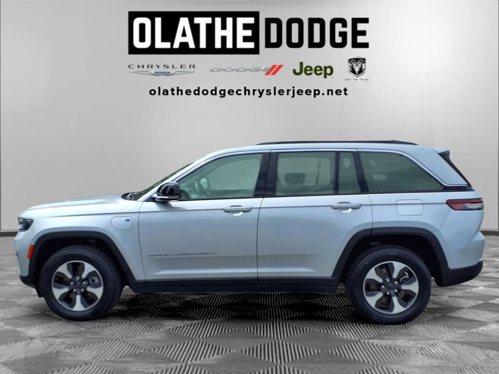 Used 2024 Jeep Grand Cherokee Limited 4xe AWD/4WD image 21