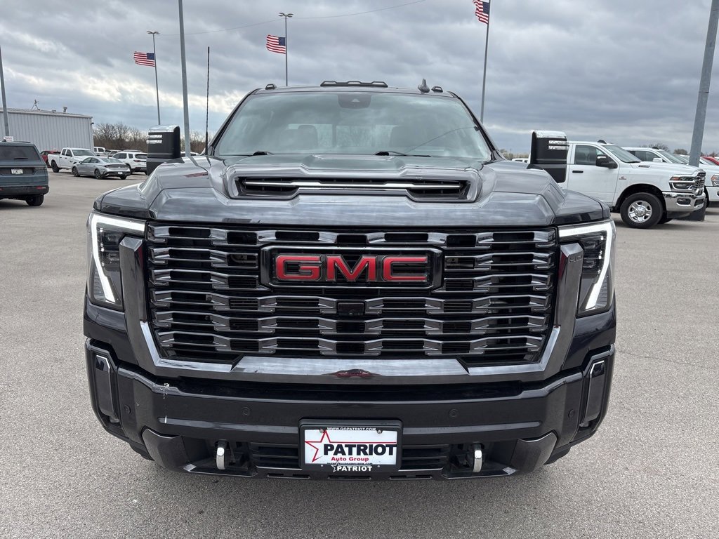 Used 2024 GMC Sierra 3500 Denali Ultimate image 11