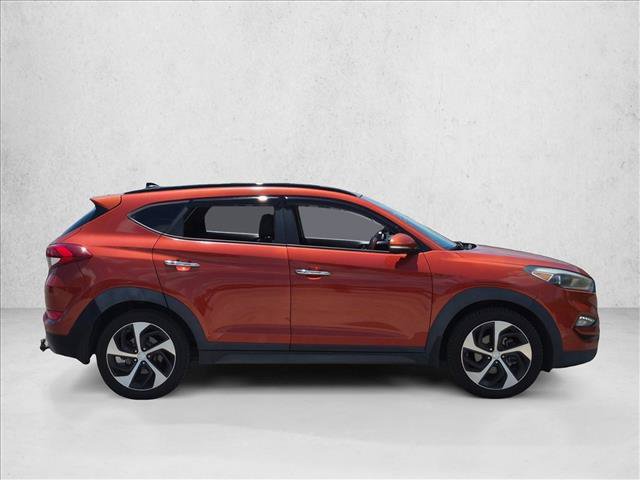 Used 2016 Hyundai Tucson Limited w/ Option Group 03 AWD/4WD video 4