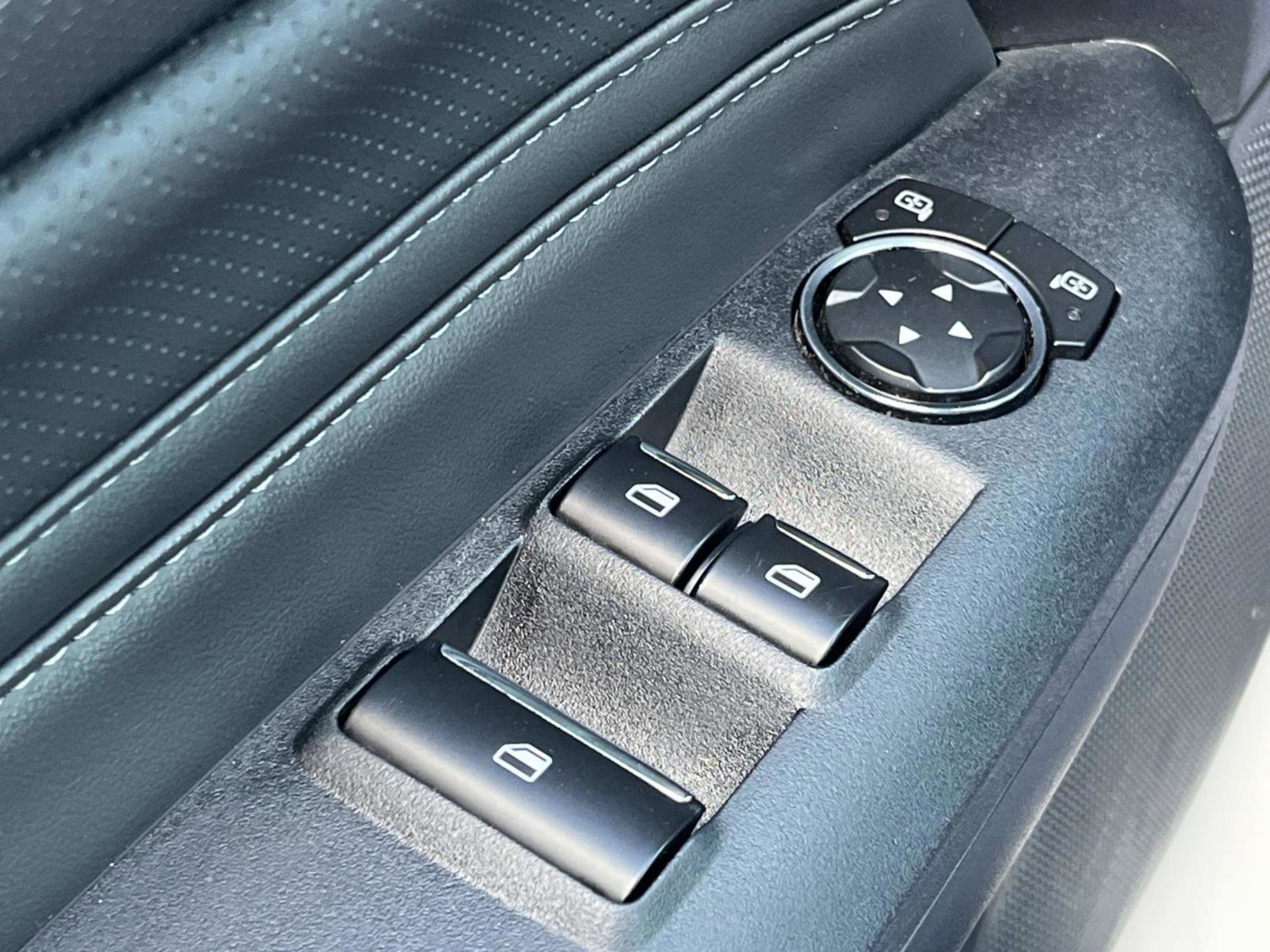 Used 2024 Ford Mustang Premium image 17