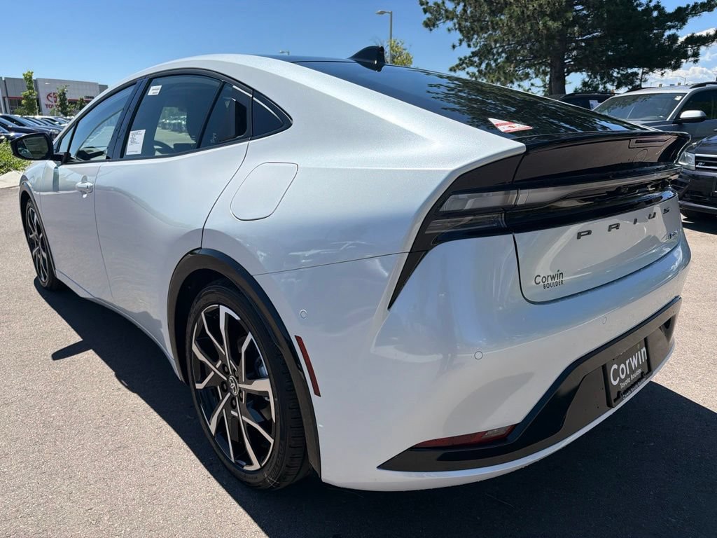 New 2026 Toyota Prius Plug-In Hybrid FWD image 5