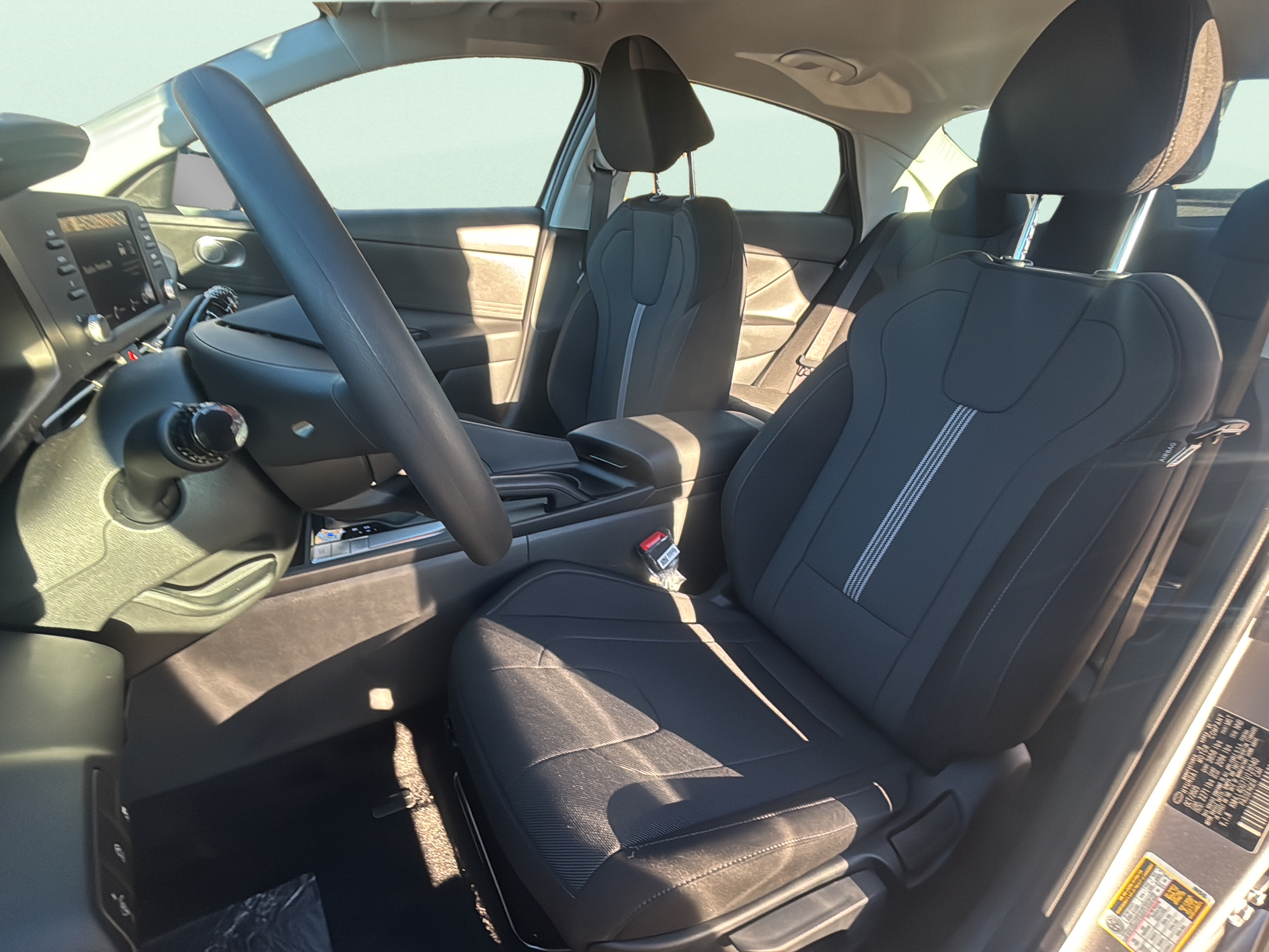 Certified 2026 Hyundai Elantra SE FWD image 20