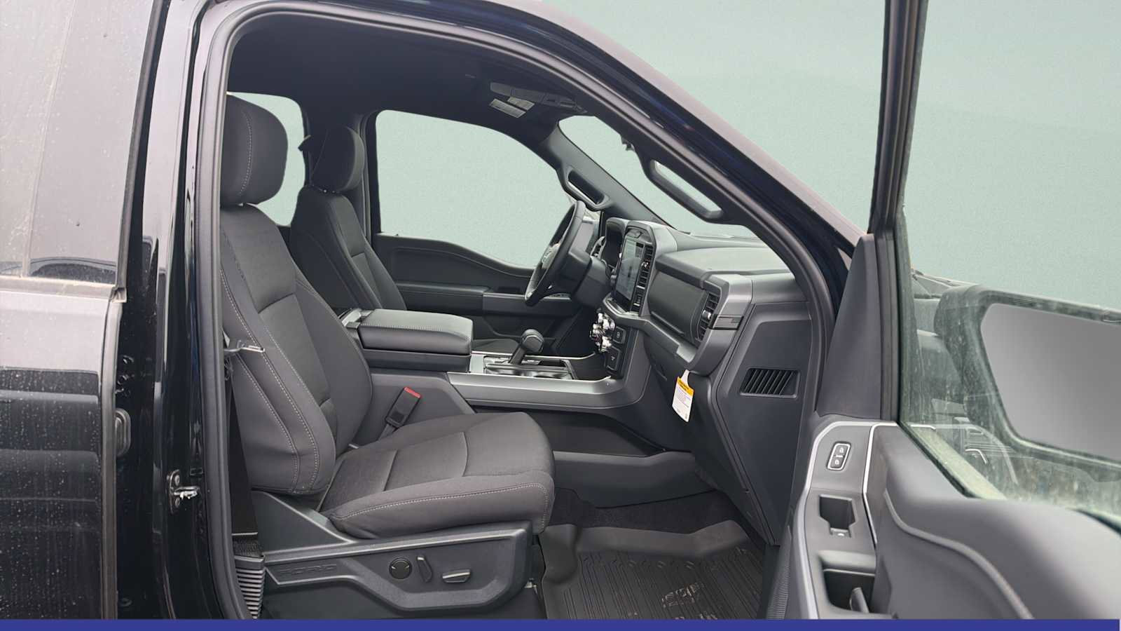 New 2026 Ford F150 XLT w/ Equipment Group 302A MID image 23