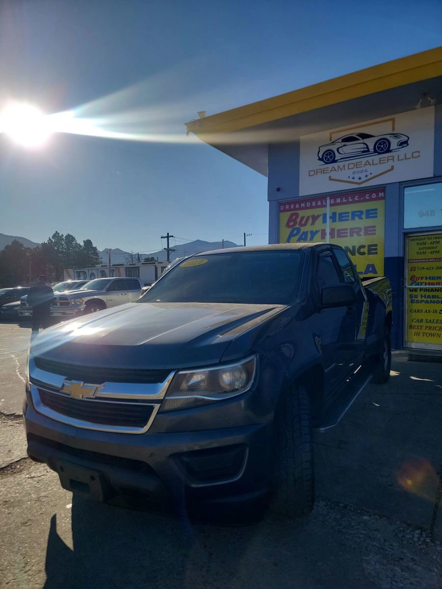 Used 2017 Chevrolet Colorado W/T w/ WT Convenience Package image 2
