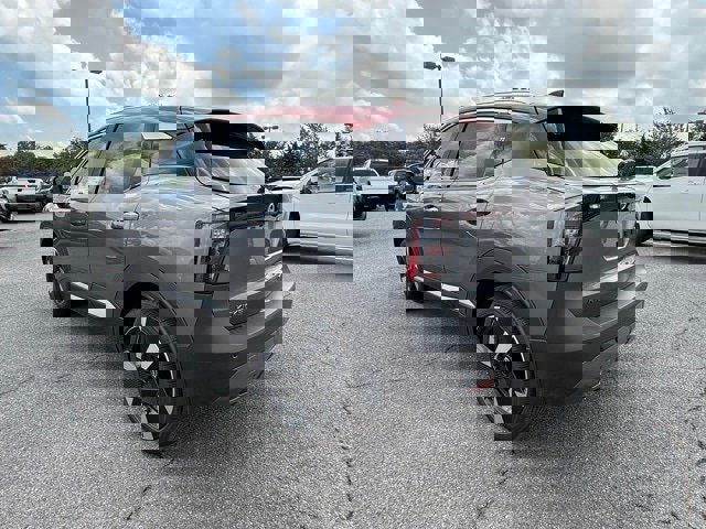 New 2025 Nissan Kicks SR w/ SR Premium Package image 7