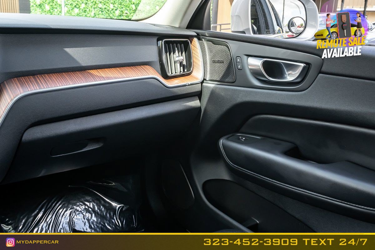 Used 2023 Volvo XC60 B5 Plus AWD/4WD image 24