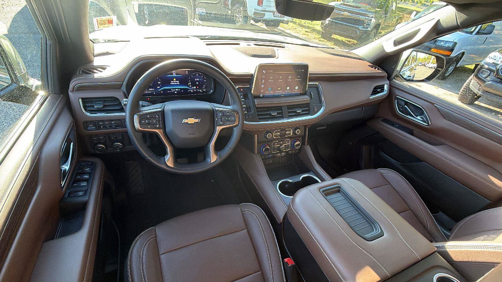 Used 2024 Chevrolet Suburban High Country w/ Max Trailering Package AWD/4WD image 23