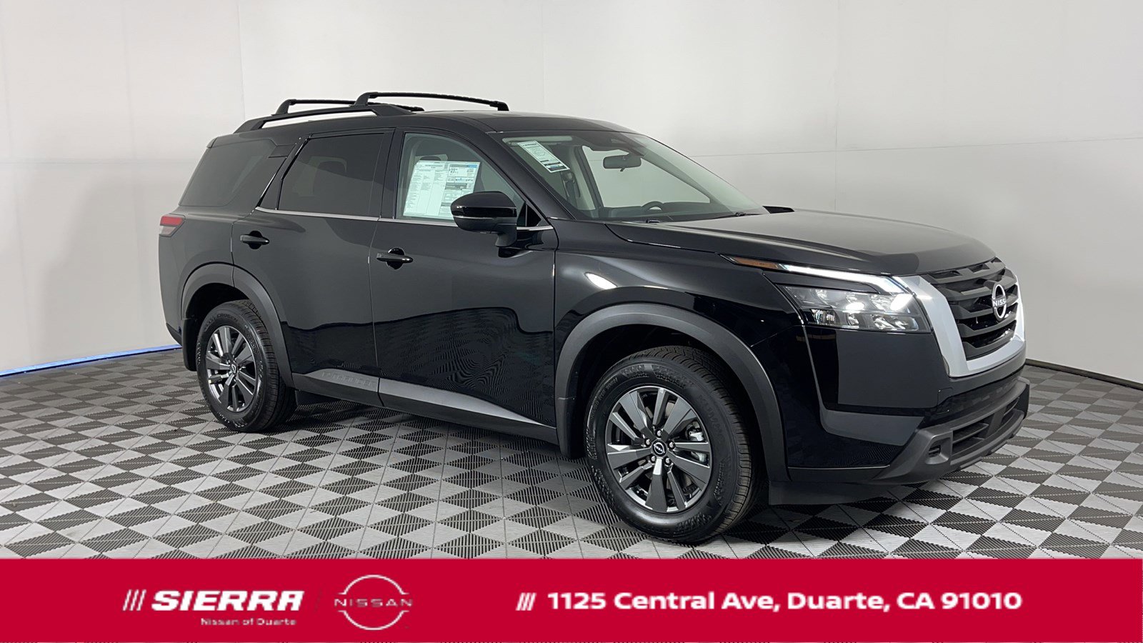 New 2025 Nissan Pathfinder SV w/ SV Premium Package