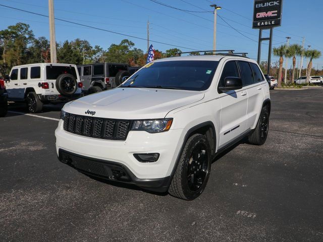 Used 2018 Jeep Grand Cherokee Laredo image 3
