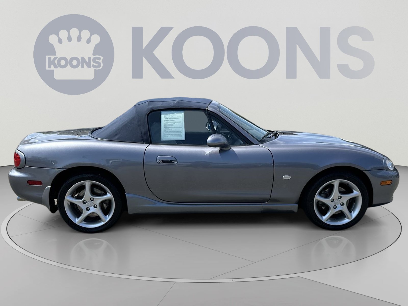 Used 2003 MAZDA MX-5 Miata RWD image 12