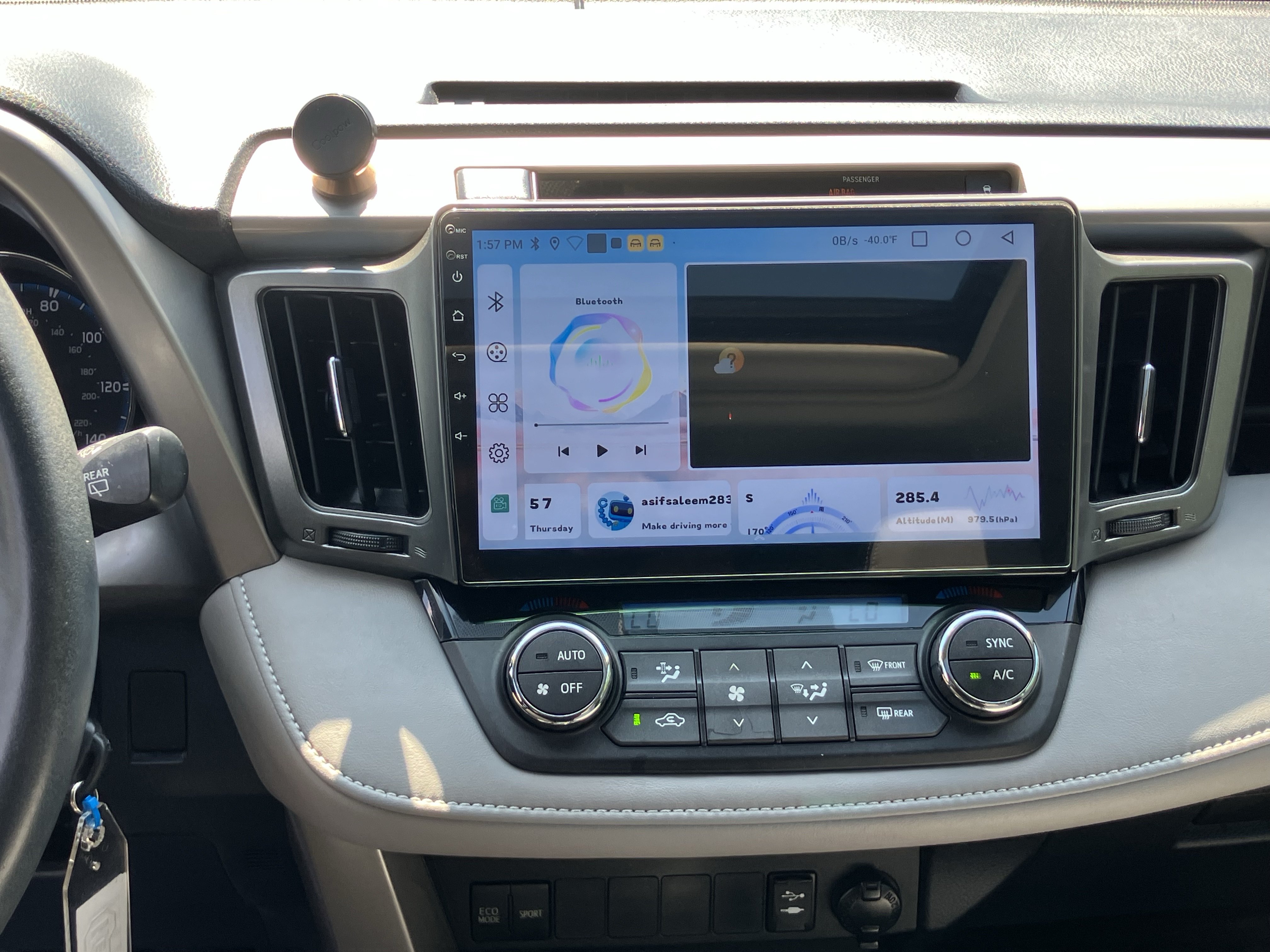 Used 2016 Toyota RAV4 XLE FWD image 12