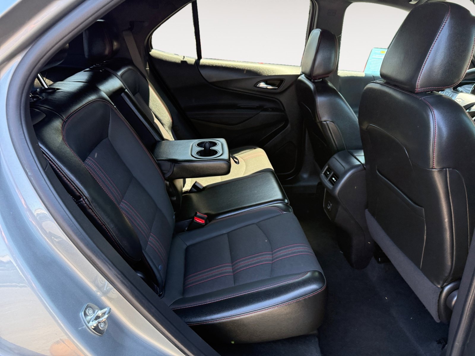 Used 2023 Chevrolet Equinox RS FWD image 18