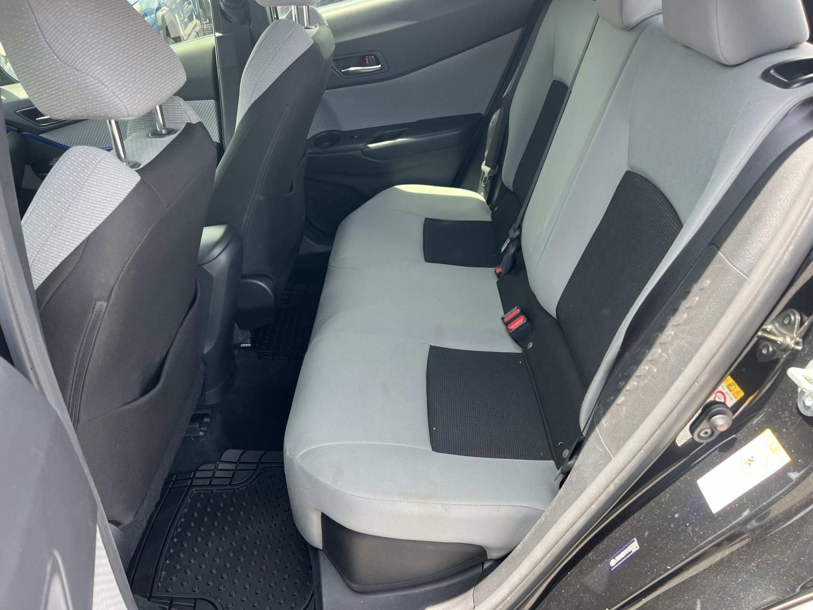 Used 2019 Toyota C-HR XLE FWD image 20