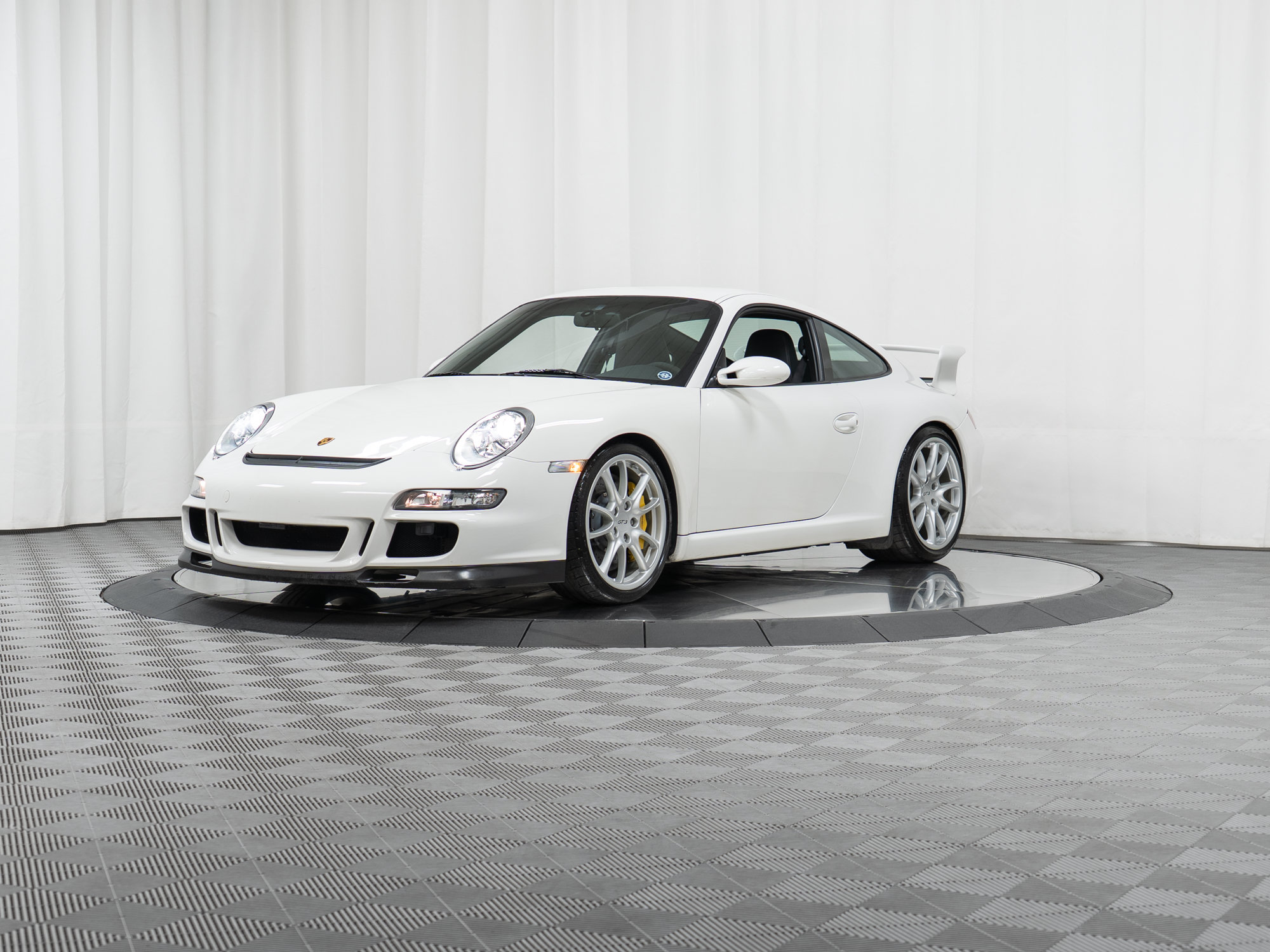 Used 2007 Porsche 911 GT3 RWD image 37