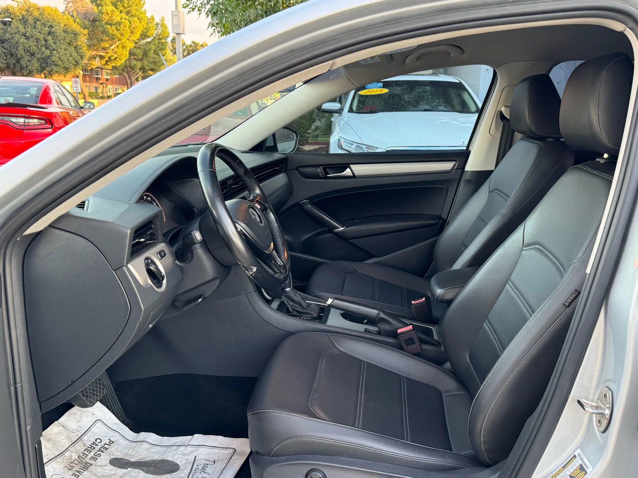 Used 2020 Volkswagen Passat 2.0T SE image 27