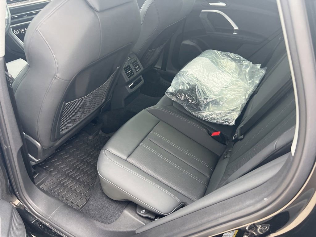 Used 2025 Audi Q5 Premium Plus w/ Premium Plus AWD/4WD image 60