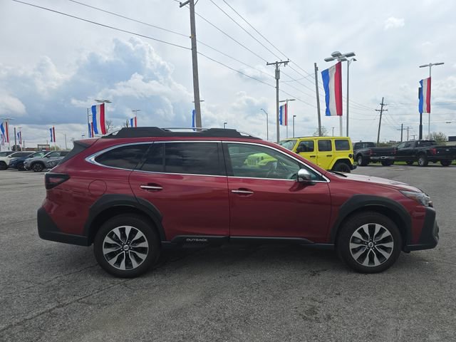 Used 2025 Subaru Outback Touring XT AWD/4WD image 4
