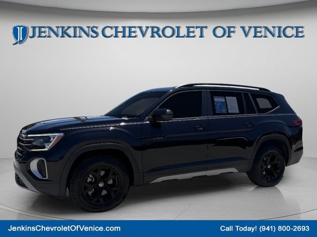 Used 2024 Volkswagen Atlas Peak Edition SEL AWD/4WD image 11