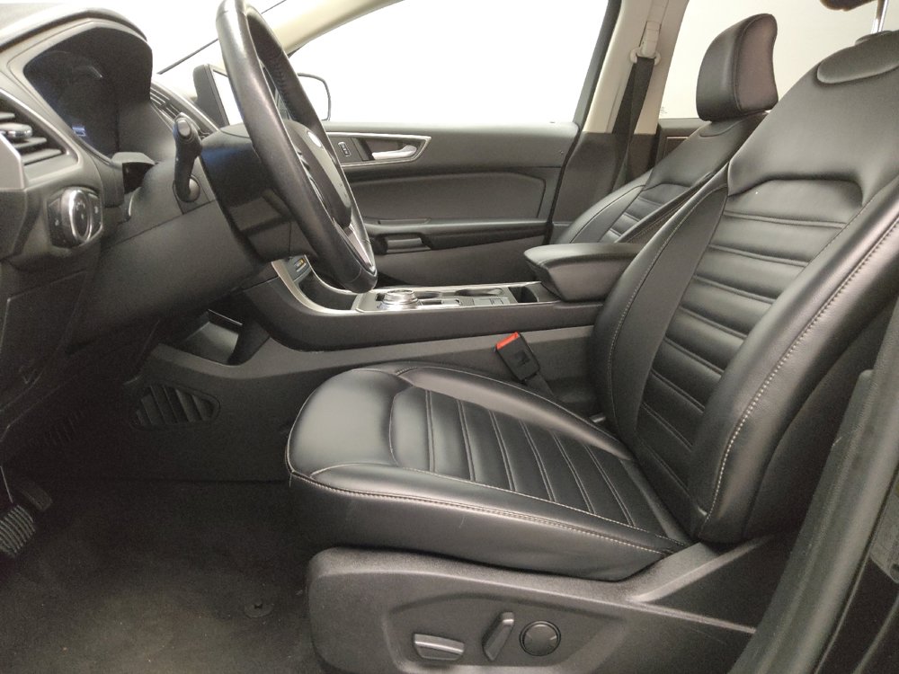 Used 2023 Ford Edge SEL image 17